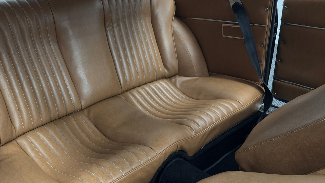 Thanos Designs Alfa Romeo GT junior Back Seat
