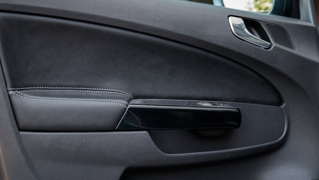 Thanos Designs Opel Corsa Door Detail