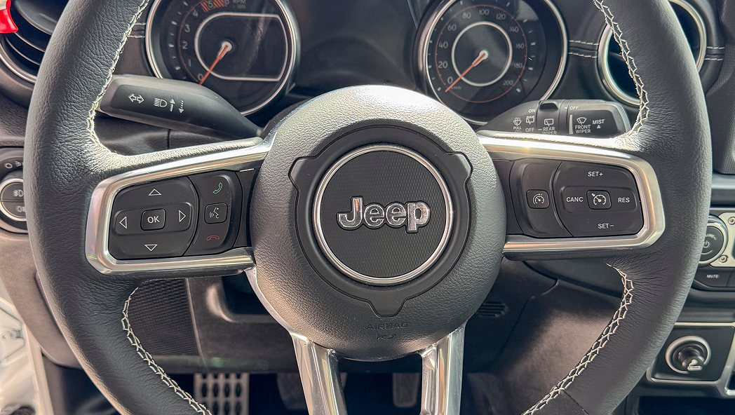 Thanos Designs Jeep Wrangler Sahara Steering Wheel Close Up